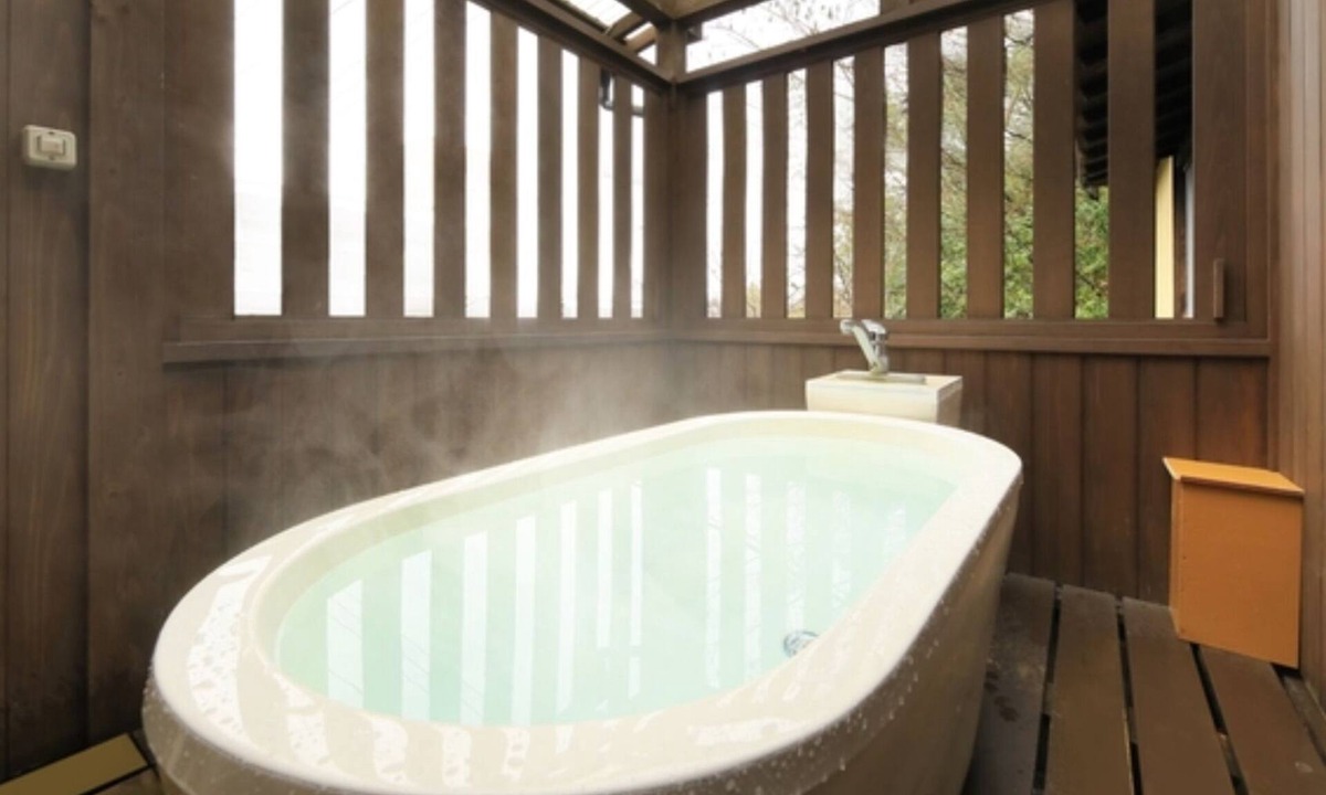 Kaminoyama Hotel | Nonsmoking 8 tatami mats Openair bath include/Kaminoyama Yamagata