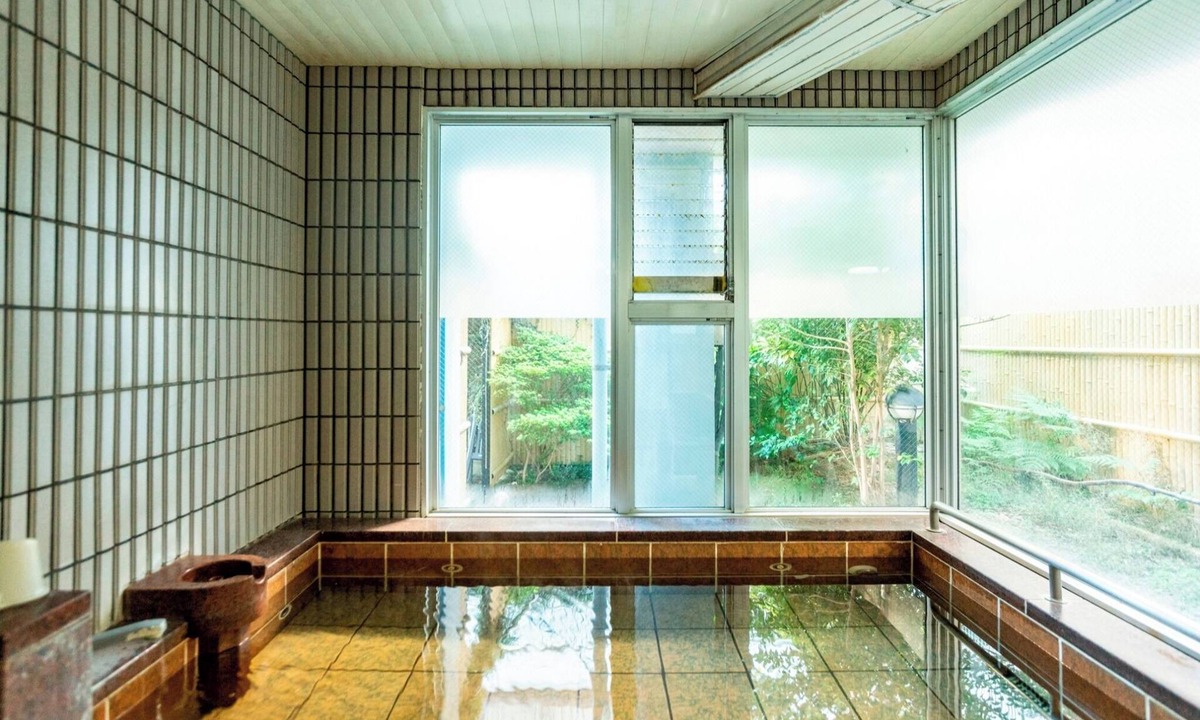 Karatsu Hotel | Nonsmoking Triple VS | Room only VS/Karatsu Saga