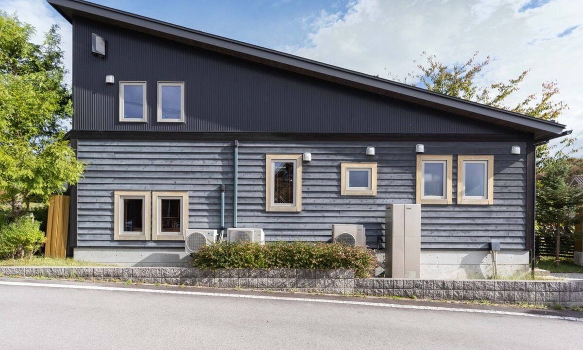 Miyota Cottage | Nordic Villa in Nishi-Karuizawa | Loft & Fireplace