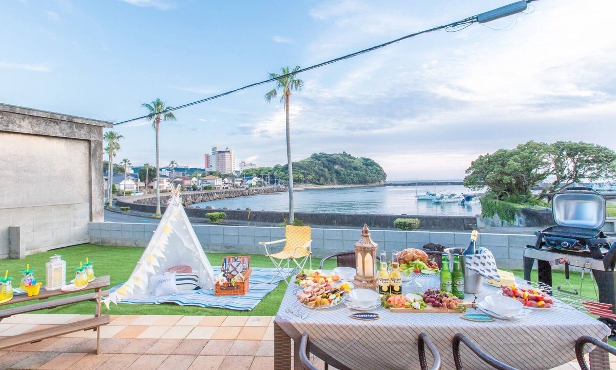 Shirahama House | Ocean front You can have a BBQ while looking out / Nishimuro-gun Wakayama