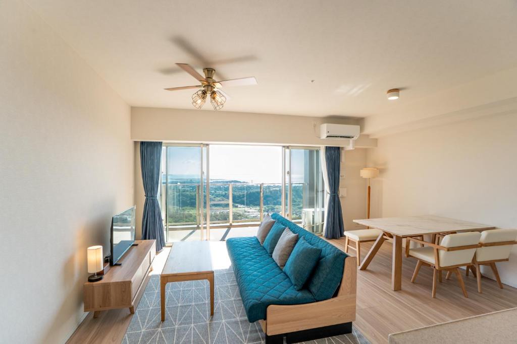 Kitanakagusuku Hotel | Ocean View& Bath room with 70m2 and more at 12F モンドミオ沖縄