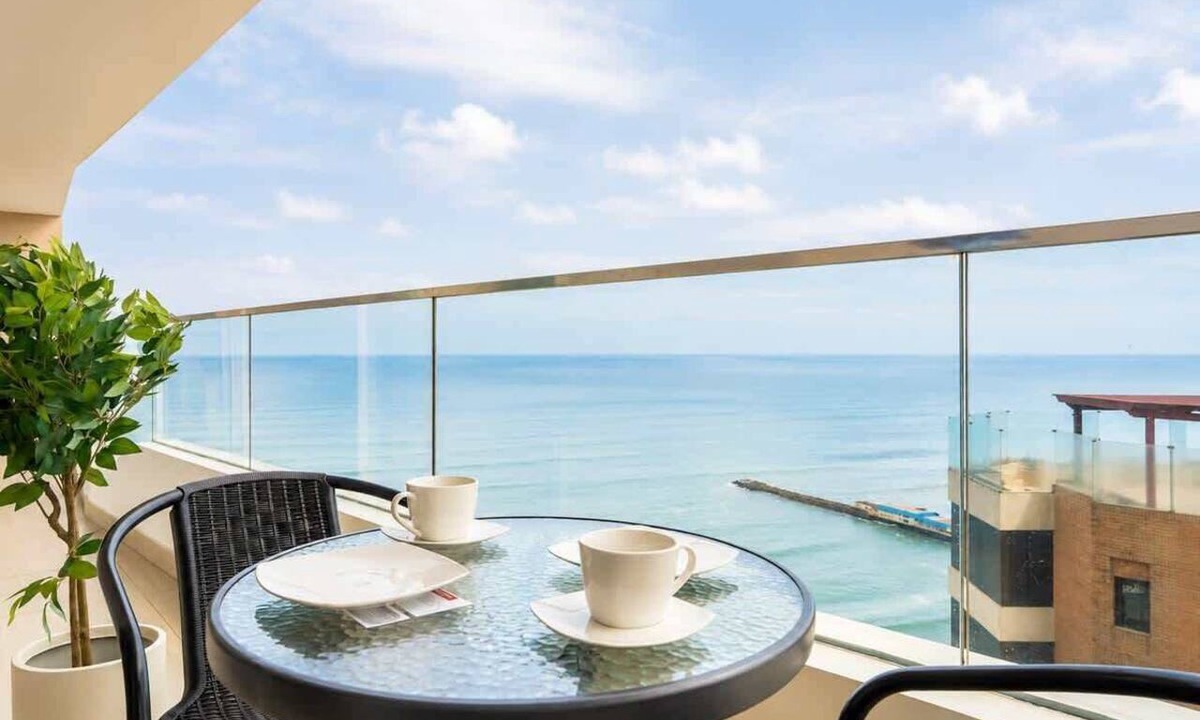 Reducto Apartment | Ocean View Luxury Apt | King Bed |Walk to Larcomar