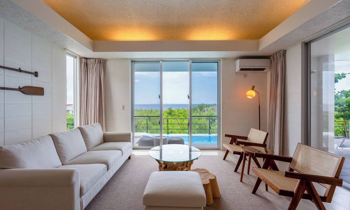 Sakiyama House | Ocean view private villa overlooking Okinawas blu/Kunigami District Okinawa