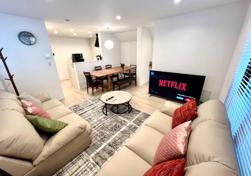 Shinjuku Apartment | Ochiai Open House