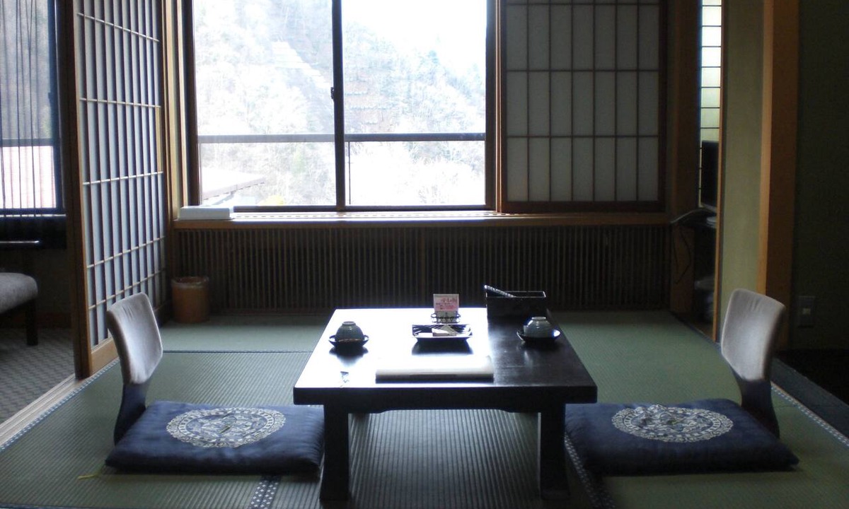 Shiozawa Onsen House | Okada Ryokan Warakutei