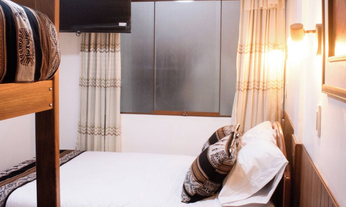 Cusco Historic Center Apartment | Omaya House: Your Ideal Retreat in Downtown Cusco—Family-Friendly Studio Apartment