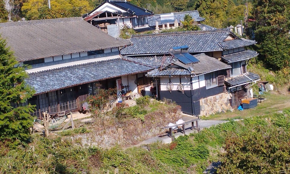 Kibichuo House | One group per day 16000m2 site/Kagagun Okayama