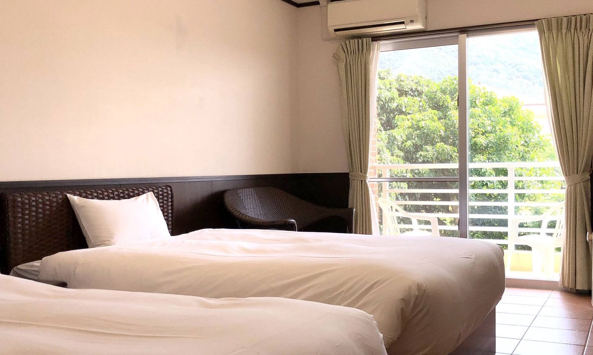 Ishigaki House | Painushima Resort Coral Fish