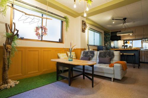 Adachi Apartment | Palette house Spacious 56 sqm Tokyo Apartment near Station