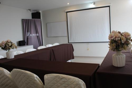 Nuevo Chimbote Hotel | Paris Senlis Hostel Plus