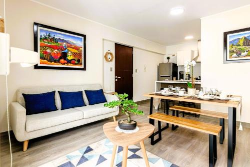 Miraflores Apartment | Peaceful 2BR Apartment W Balconies n Parking