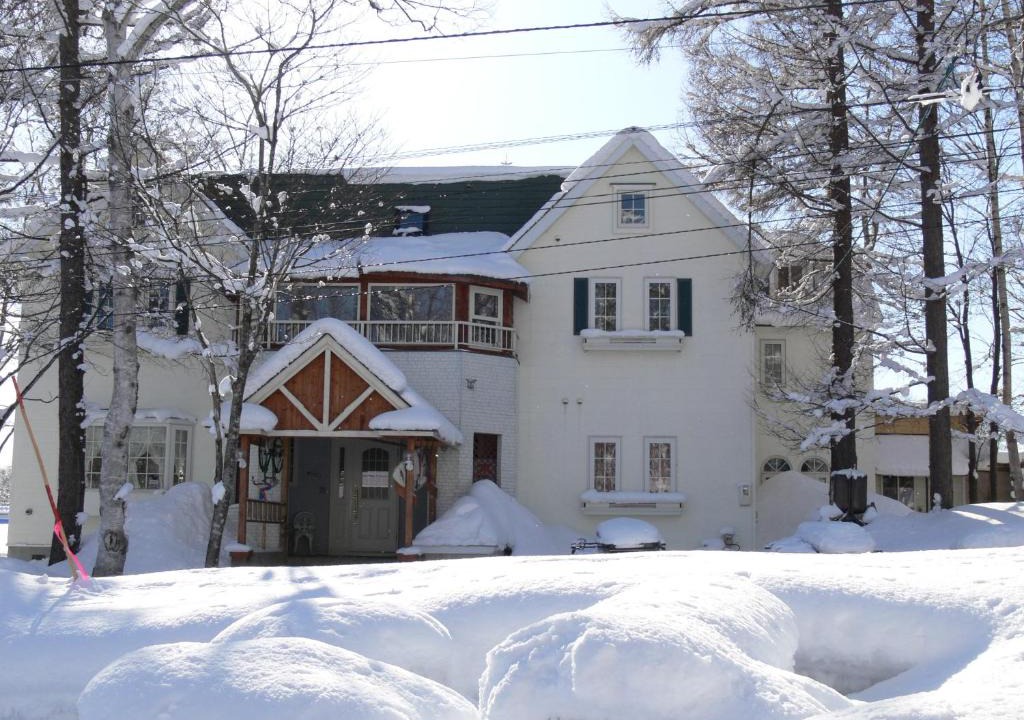 Hirafu Bed & Breakfast | Pension Locomotion