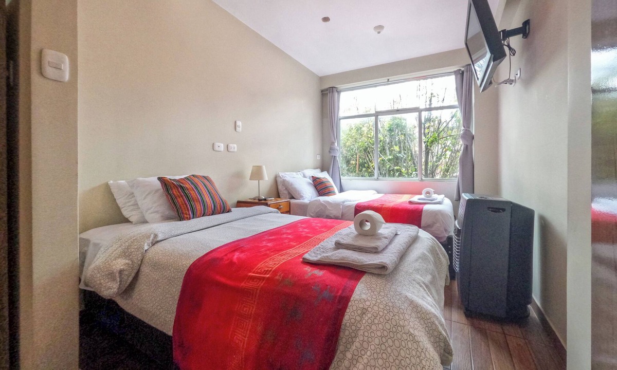 Primero de Mayo Apartment | Pikaflor Cerezo mini apartment