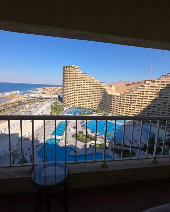 Ras Sudar Apartment | Porto Sokhna pyramids Sea View Family