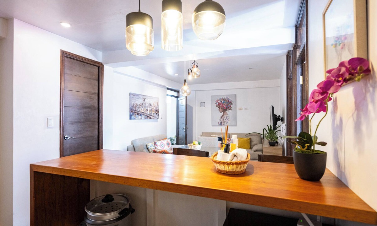 Urubamba Apartment | Prime Location + Stunning Mountain Views | 2BR Apartment