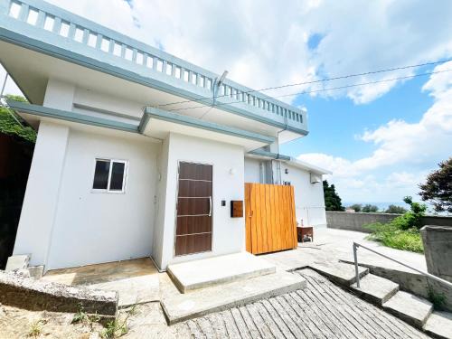 Sakimotobu Hotel | private house re-cora