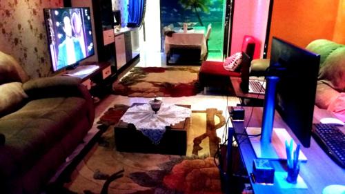 Al-Muntazah House | Private Room In Apartment with Sea & Hilton View