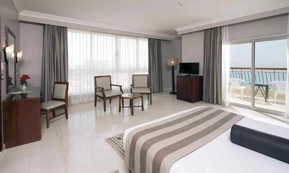 Sheraton Road -Sakkala Resort | Regina Resort and Aqua Park Hurghada - All Inclusive