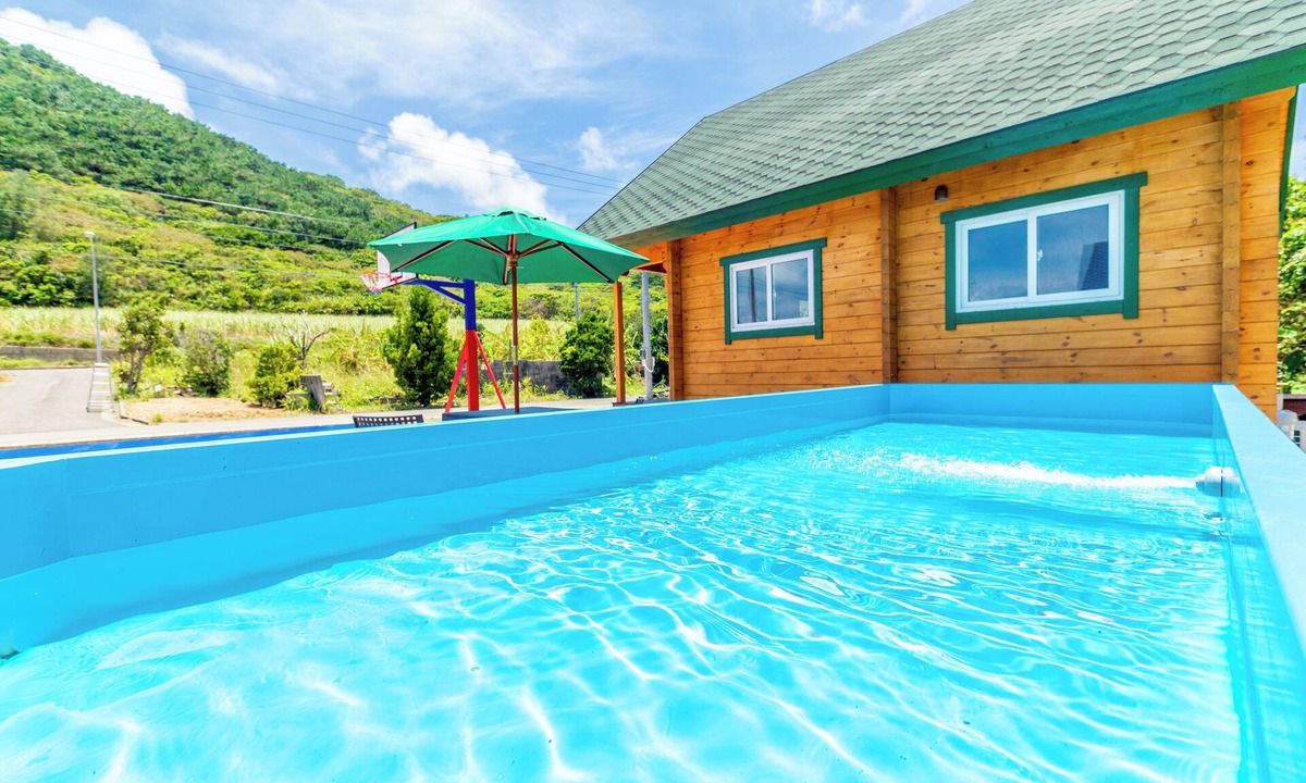 Ishigaki House | reginaishigakilogterior1
