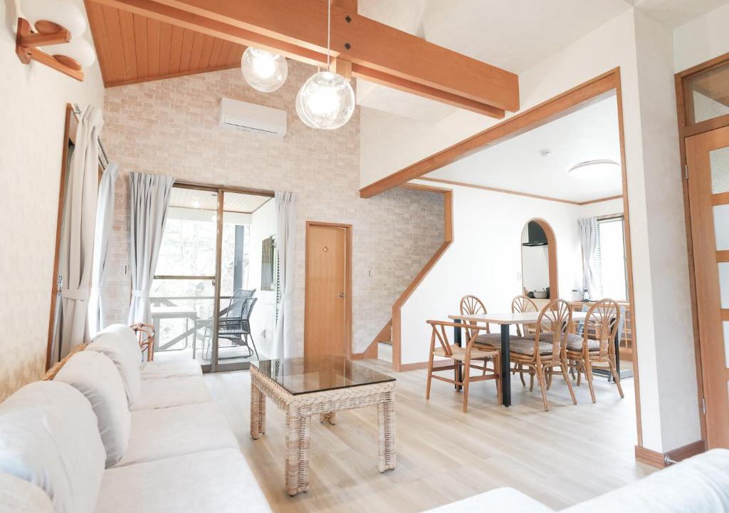 Tsumagoi Villa | rinne 北軽井沢 Retreat