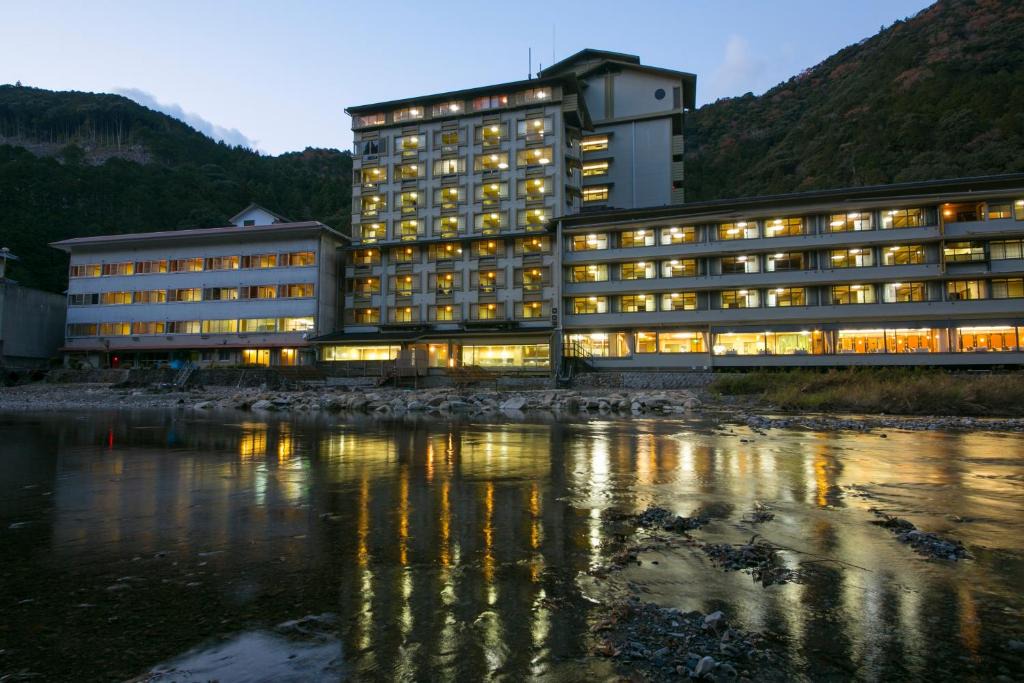 Kawayu Hot Springs Hotel | Sansuikan Kawayu Midoriya