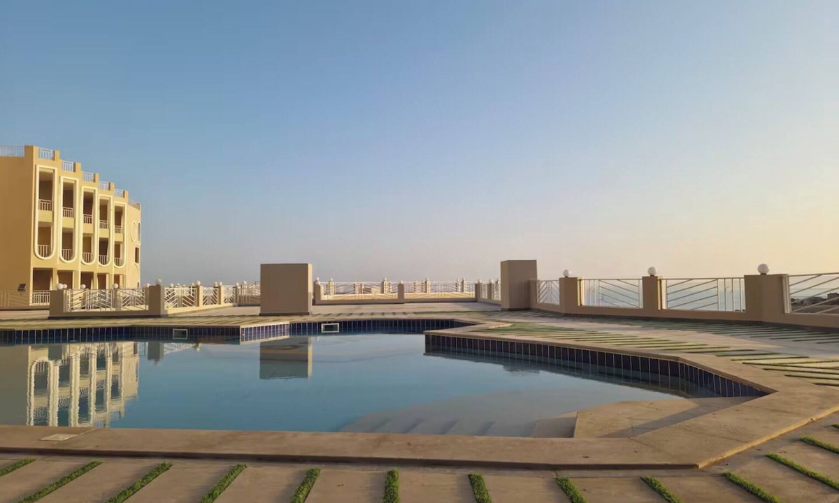 Sakkala Apartment | Sasha Collection at Stone Heights -AC, Pool & Secure