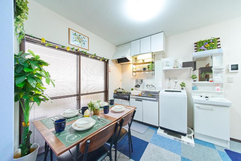 Adachi Apartment | SC Hotel Umejima #201 - 3min to Station Easy Access Ueno Asakusa Skytree Sleeps 5