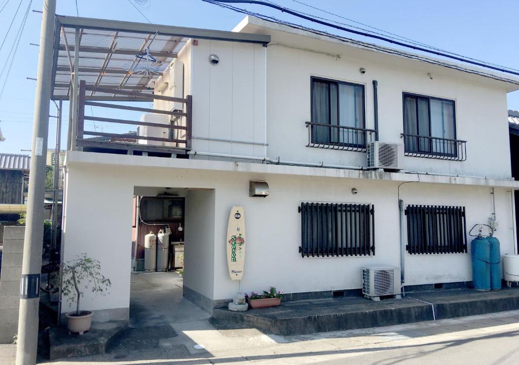Tsumuura Apartment | Season 1