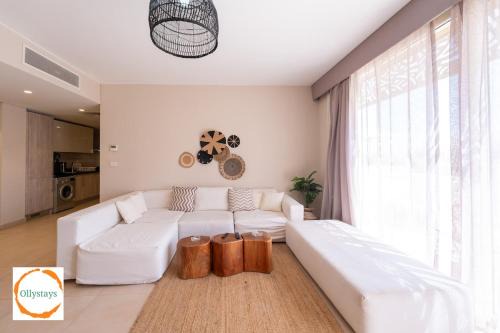 El Gouna Ski Chalet | SeaView Mangroovy 2BR, Walk to Pool & Beach, El Gouna! OllyStays