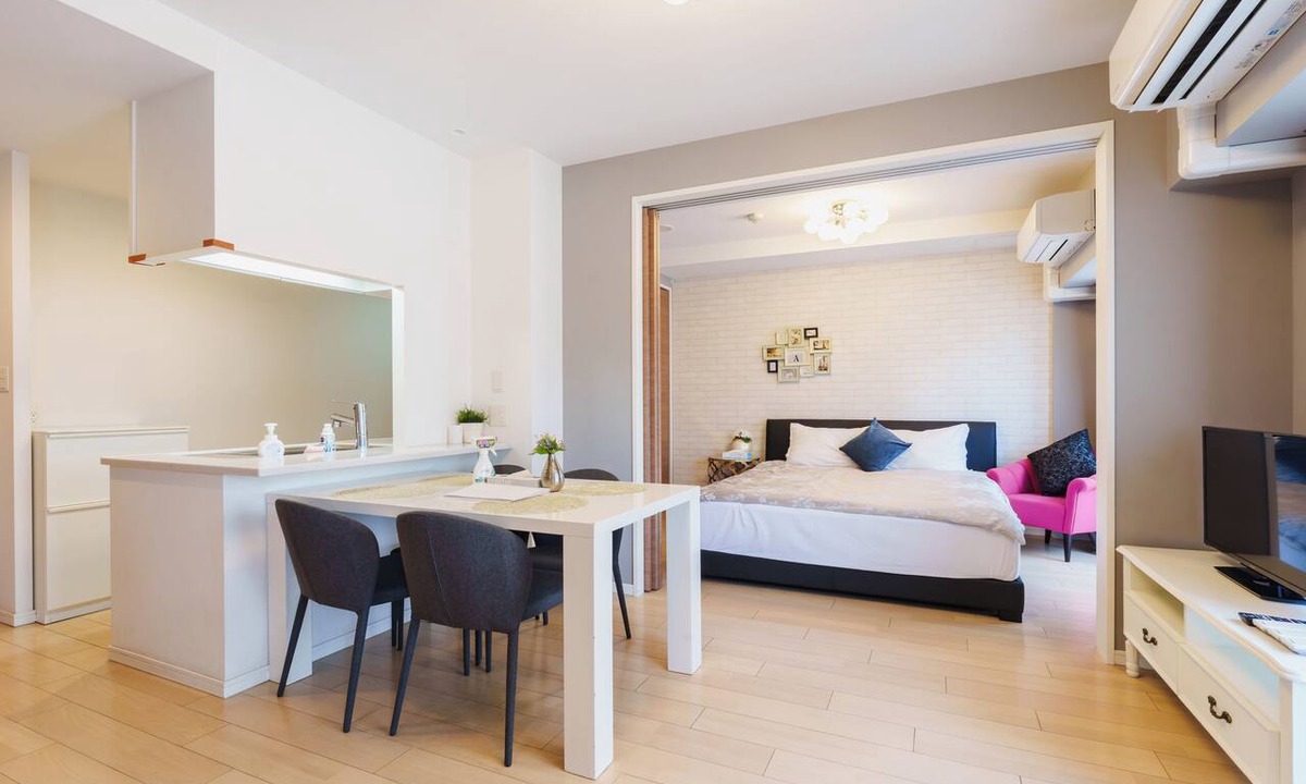 Dotonbori Apartment | SERENE | Dotonbori · 803 | 80 m² · 3BR | Family Suite | 3 Min to Kuromon