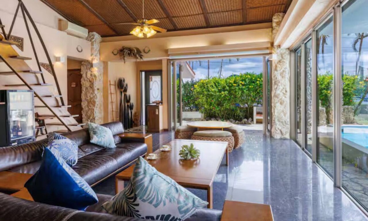 Motobu Villa | Sesoko Island Luxury Private Villa | 145 ㎡ | With Pool | Within Walking Distance of the Ocean | Sleeps 8 (Maximum 10)