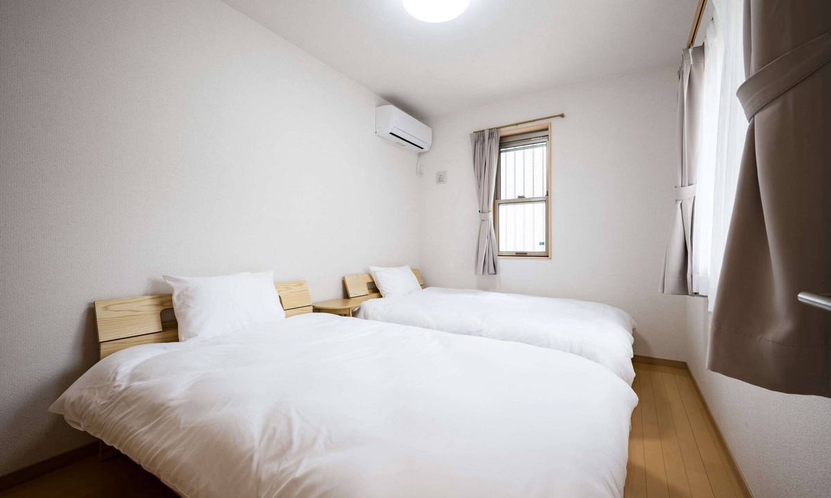 Shinkoiwa House | Shin-Koiwa [13 minutes by train to Tokyo Station] 6 beds and a full range of amenities! Exclusive Use of the Entire Building/A Comfortable Stay in a 3-Bedroom, Living Room, and Kitchen Unit