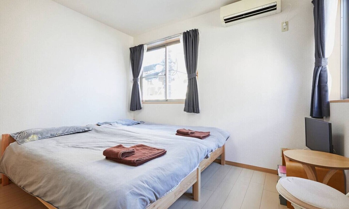 Nishi-Shinjuku Apartment | Shinjuku 102 for 2 peoples, private toilet + small kitchen