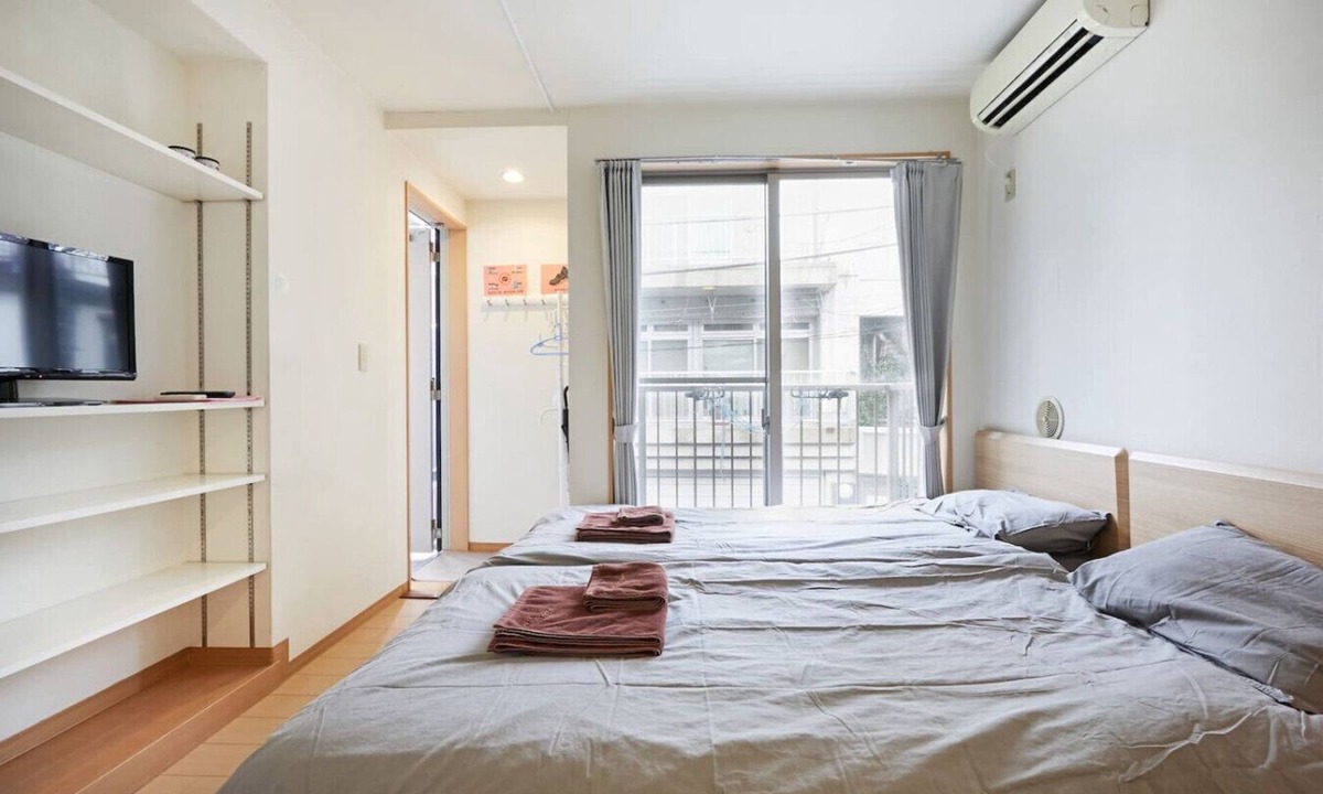 Nishi-Shinjuku Apartment | Shinjuku 201 for 2 peoples, private toilet + small kitchen