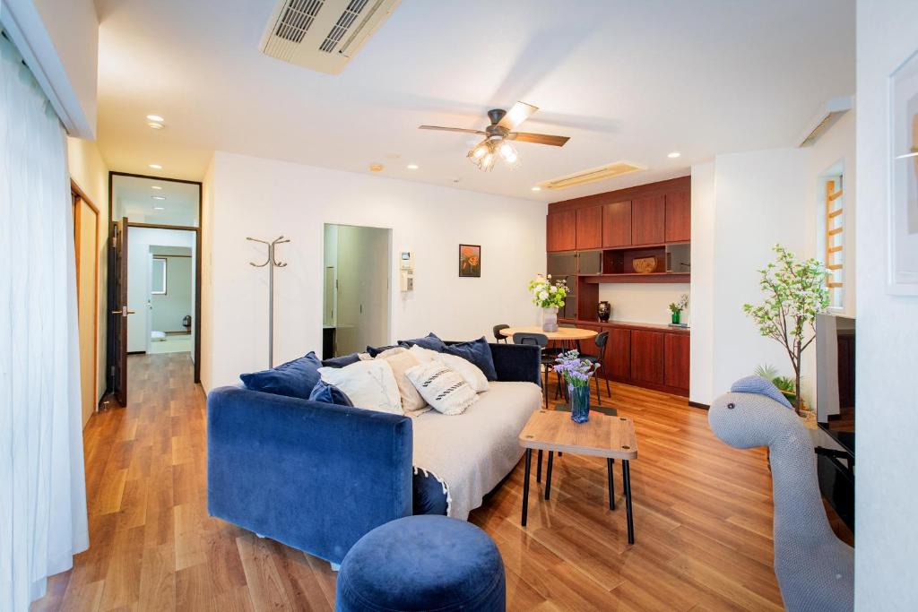 Hyakunincho Apartment | Shinjuku Skyview Serenity Duplex Villa