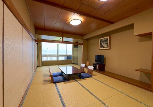 Wakaura Hotel | Shinwaka Lodge