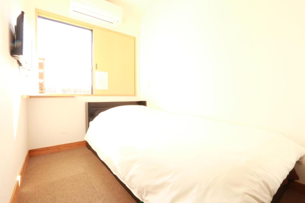 Hitoyoshi Hotel | Simple Sleep 半個室style 男性専用