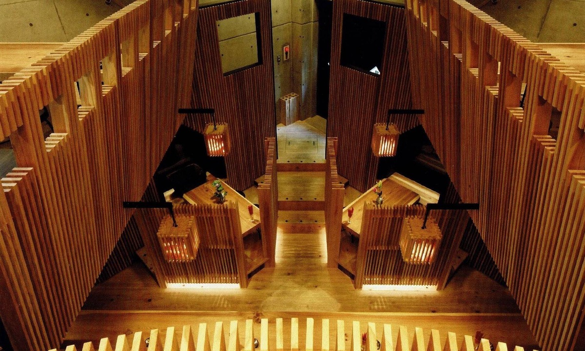 Kita House | Sleeps up to 5 people. Creative space surrounded by cedar wood
