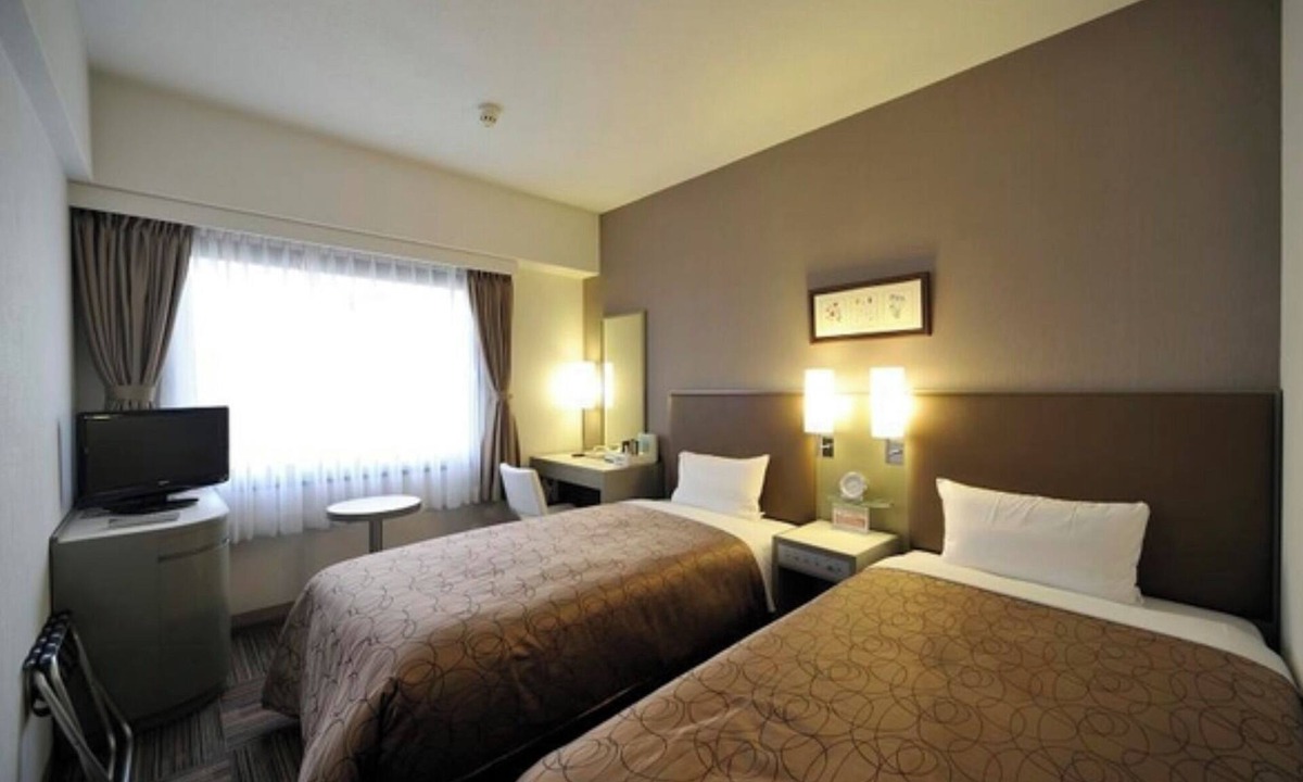 Kanda Hotel | Smoking twin room 16 sqm Bed width 100 x 19/Chiyoda-ku Tokyo