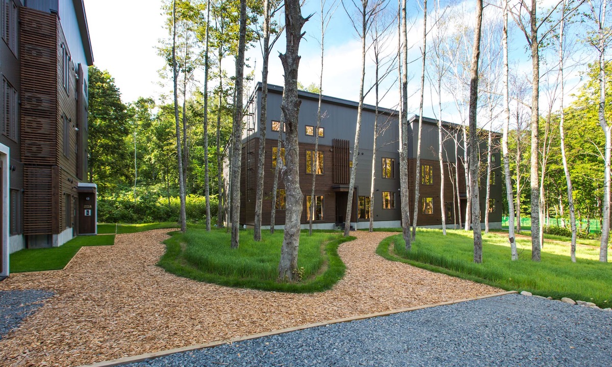 Niseko Hotel | SnowDog Village