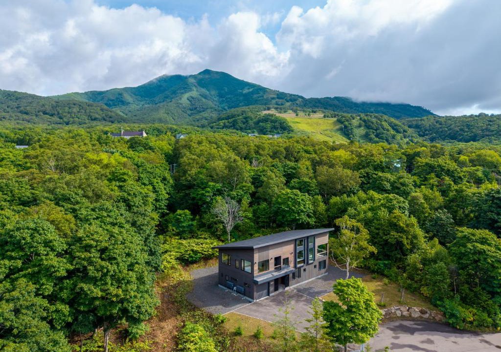Niseko Ski Chalet | Song Saa Chalet