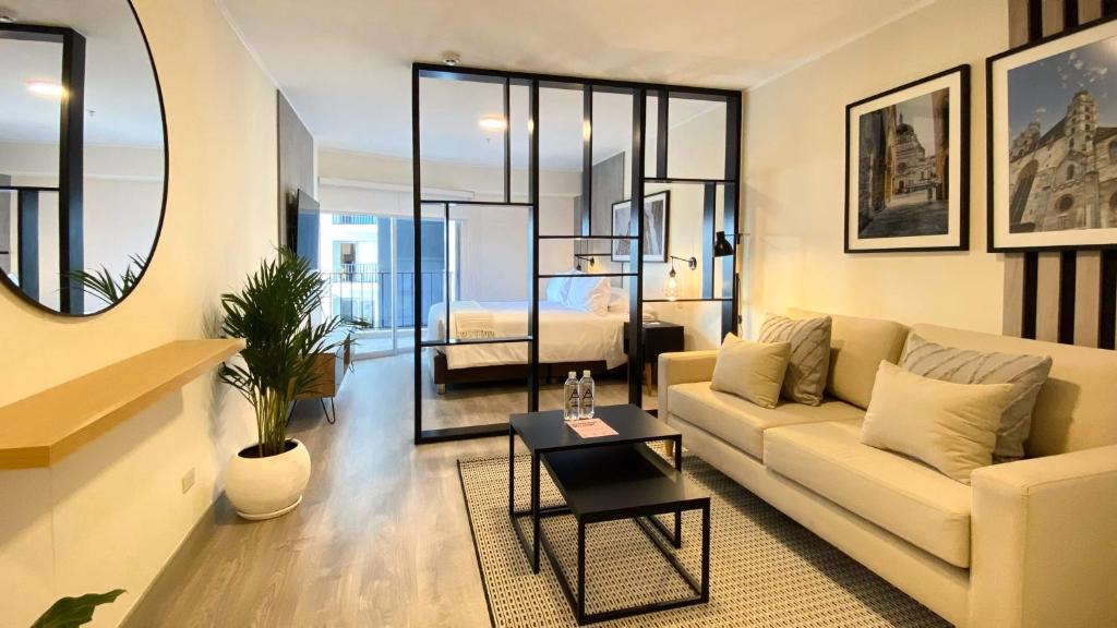 Barranco Apartment | Splendid Loft with Balcony in Barranco