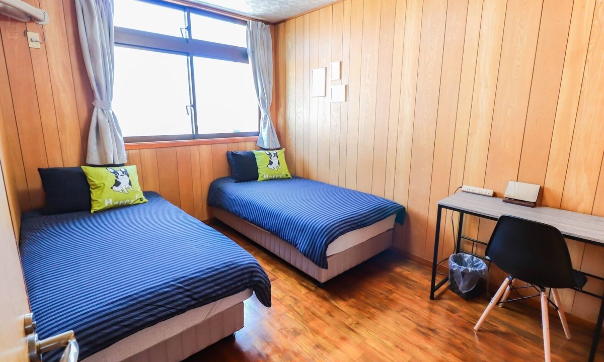Chatan Apartment | Standard Twin 302 American VillageBeach 5mi walk/Nakagami-gun Okinawa