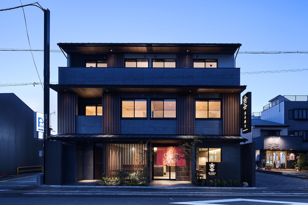 Shimogyo Hotel | Stay SAKURA Kyoto Higashi Hongan-jiⅠ