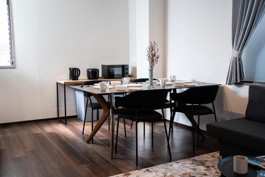 Tomigaya Apartment | studio aoi 202