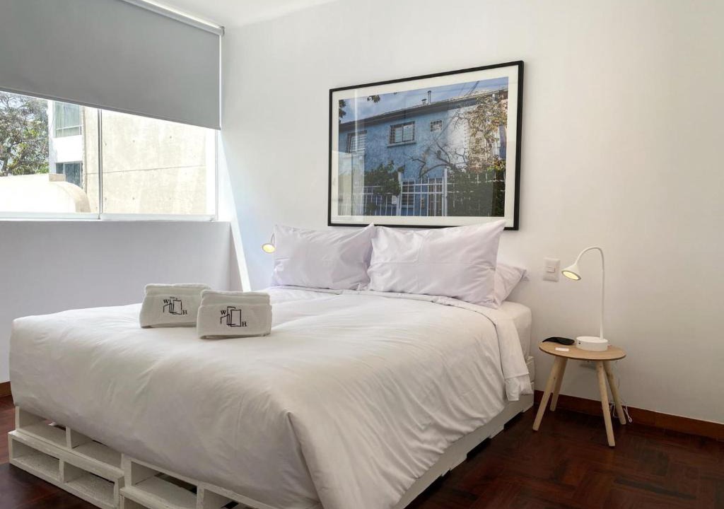 Chacarilla-Santa Cruz Apartment | Stunning 2BR in San Isidro
