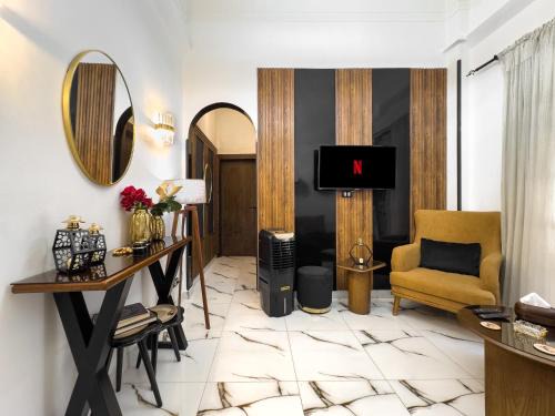 Qasr an-Nil Apartment | Stylish Apartment in Downtown Cairo
