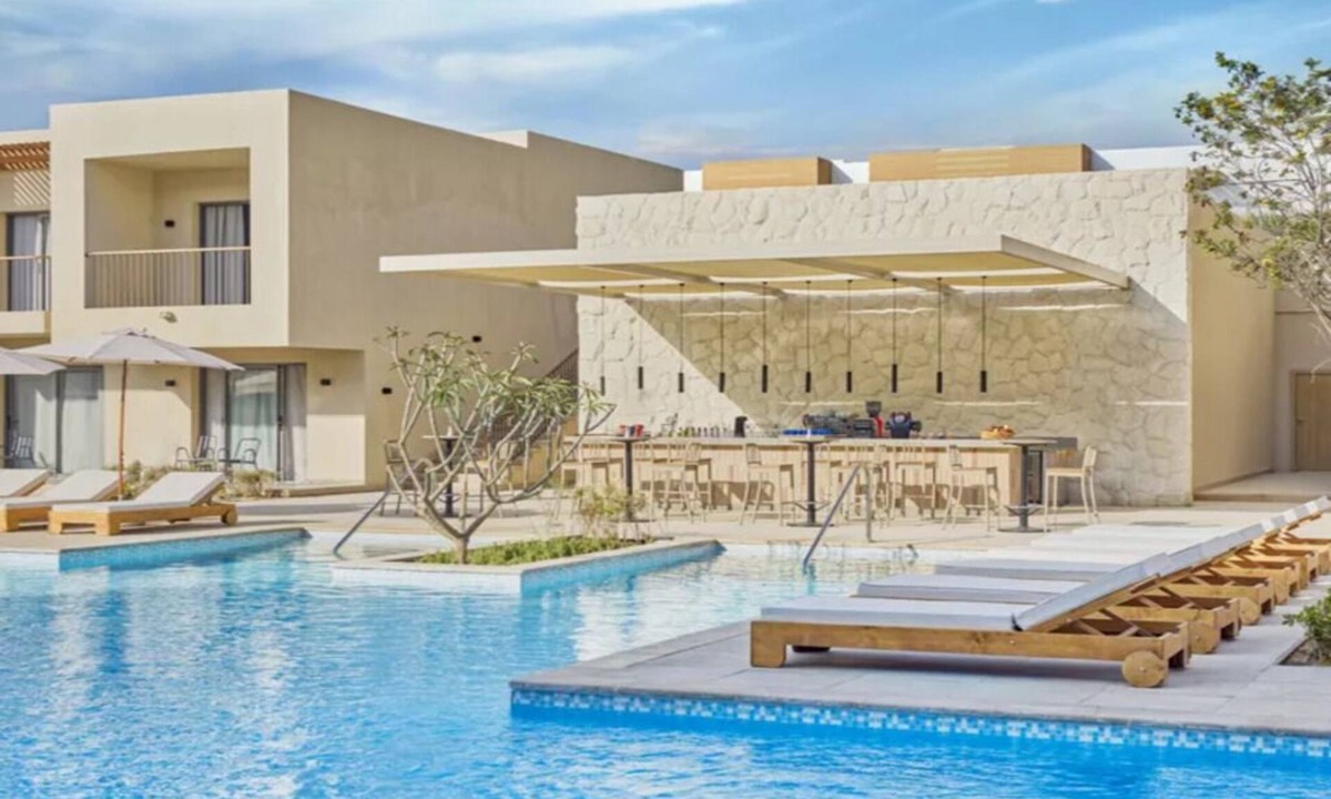 Marsa Matruh Hotel | Stylish Bedroom with Private Balcony - 4 Mins to Almaza Bay’s Sandy Shores