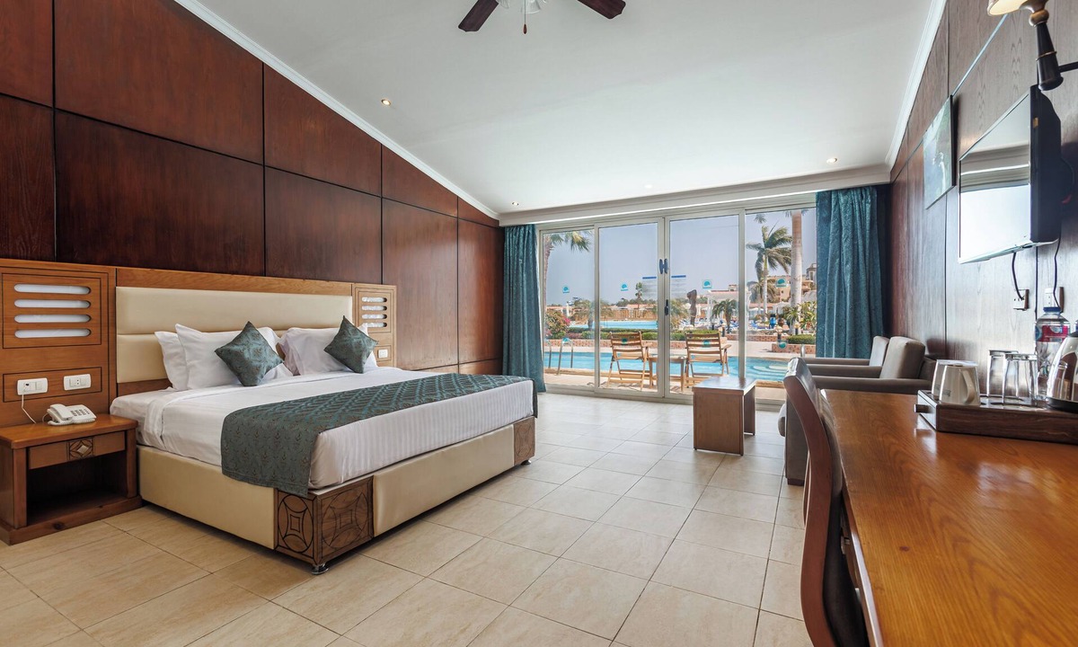 Al Ahyaa Hotel | SUNRISE Alora Aqua Park Resort