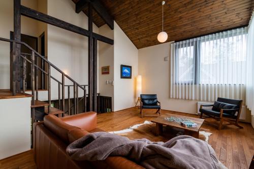 Hirafu Cabin | Tahoe Lodge by H2 Life